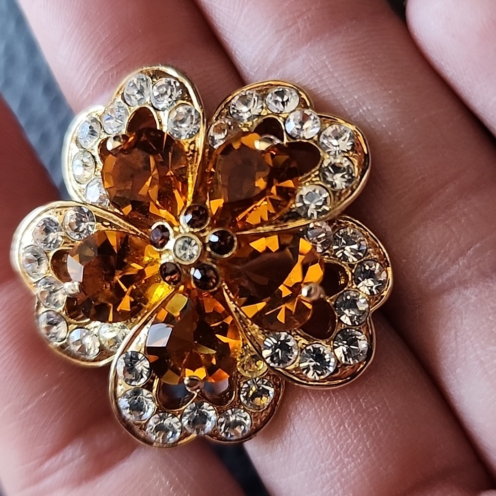 VTG Leilian Gold and Amber Flower Brooch